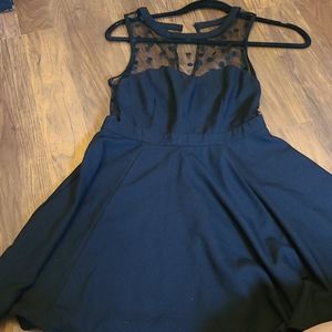 Polka-dot black mini